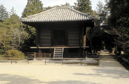 The Shosoin Repository was built in the 8th century as a storehouse for the Todaiji Temple. Its wooden construction regulated the temperature and humidity of the many precious objects received from Silk Road travelers. The treasury is now under the jurisd
