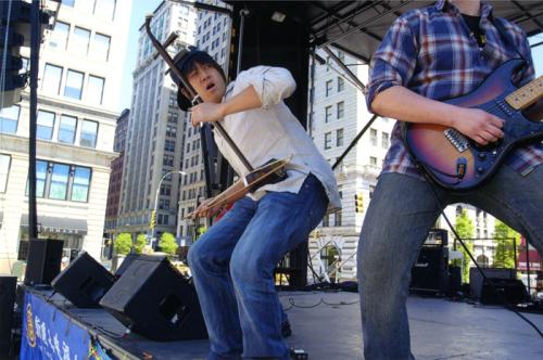 Jack Hsu is an accomplished violin player who has performed mellow acoustic pieces in concert.