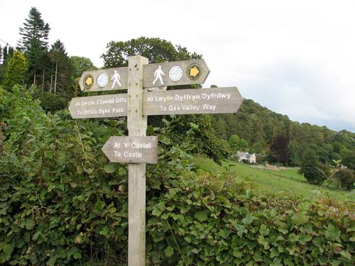 Bilingual signs in Wales.