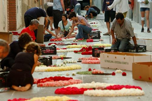 Catifaires in Garriga bring color to the streets during the Corpus Christi celebrations. 