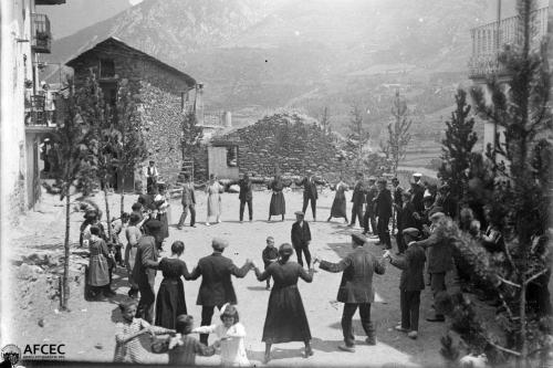 Sardanas dance from Catalonia
