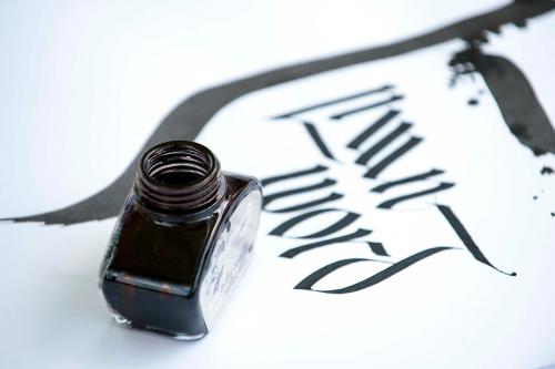 Armenian calligrapher Ruben Malayan