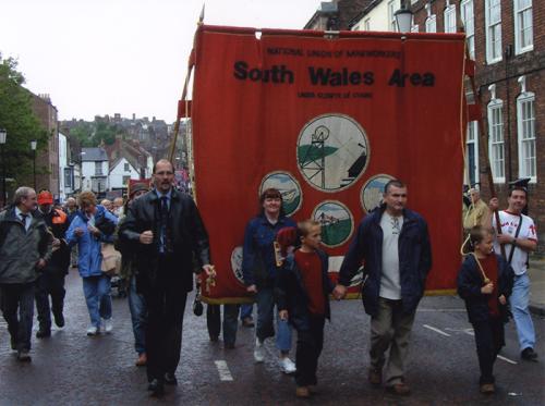 Photo by Roy Lambeth, courtesy of South Wales Miners' Library, Swansea University