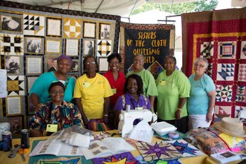 Sisters of the Cloth Quilting Guild from Indiana are sharing their quilting traditions in the &ldquo;Campus and Community&rdquo; program. Photo by Francisco Guerra, Smithsonian Institution