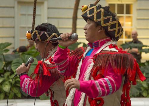 Photo by Francisco Guerra, Ralph Rinzler Folklife Archives and Collections, Smithsonian Institution