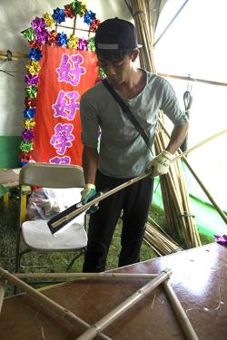 Photo by Maggie Pelta-Pauls, Ralph Rinzler Folklife Archives and Collections, Smithsonian Institution