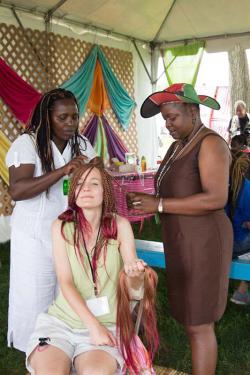 Photo by Hermine Dreyfuss, Ralph Rinzler Folklife Archives and Collections, Smithsonian Institution