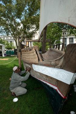 Photo by Walter Larrimore, Ralph Rinzler Folklife Archives and Collections, Smithsonian Institution