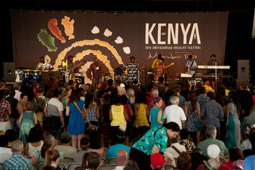 Photo by Brian Barger, Ralph Rinzler Folklife Archives and Collections, Smithsonian Institution