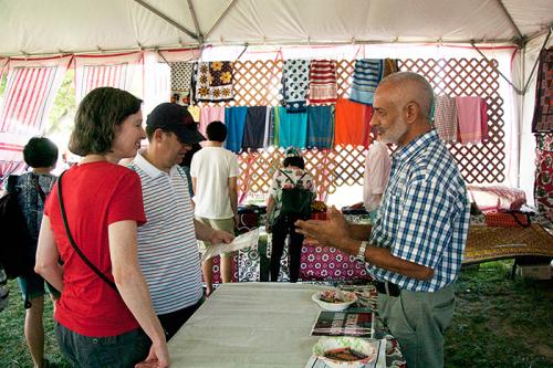 Photo by Maggie Pelta-Pauls, Ralph Rinzler Folklife Archives and Collections, Smithsonian Institution