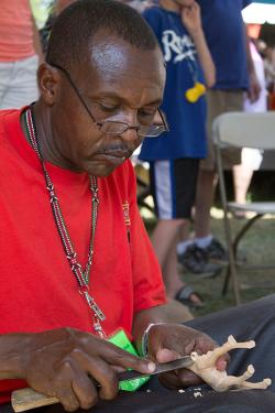 Photo by Hermine Dreyfuss, Ralph Rinzler Folklife Archives and Collections, Smithsonian Institution