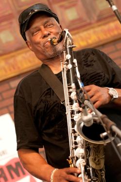 Ernie Fields performing with Fred Wesley and The New JBs.
