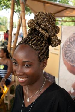 Colombia program intern Christina Obiajulu with hairstyling by Ziomara Asprilla Garcia